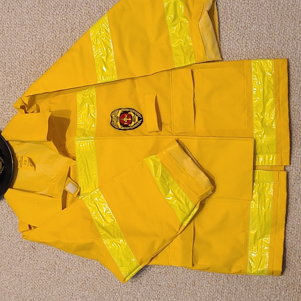 Halloween Costume Kids Firefighter - Picture 2 of 10